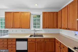 9200 Fox Park Rd, Clinton, MD 20735 - Photo 10