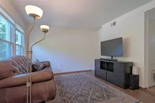 34 Ridge Rd, Greenbelt, MD 20770 - Photo 6