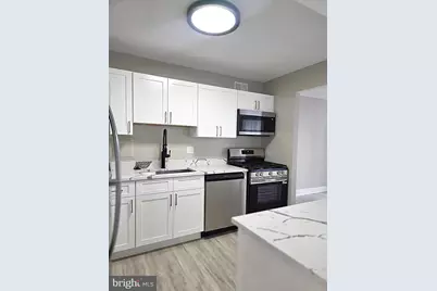 1836 Metzerott Road Road #427, Adelphi, MD 20783 - Photo 2