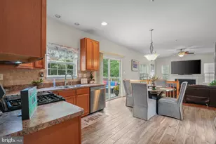 8705 Francesca Dr, Clinton, MD 20735 - Photo 16