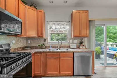 8705 Francesca Drive, Clinton, MD 20735 - Photo 12