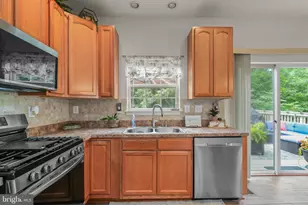 8705 Francesca Dr, Clinton, MD 20735 - Photo 12
