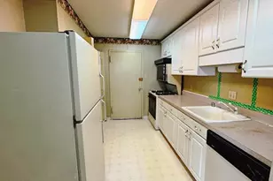 6100 Westchester Park Dr, College Park, MD 20740 - Photo 4