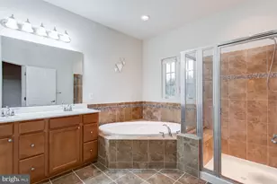 915 Hall Station Dr, Bowie, MD 20721 - Photo 20