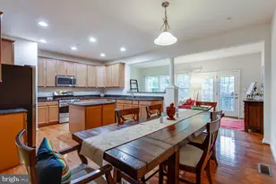 915 Hall Station Dr, Bowie, MD 20721 - Photo 10