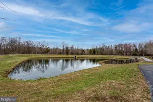 915 Hall Station Dr, Bowie, MD 20721 - Photo 36