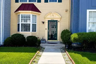 6955 Aquamarine Ct, Capitol Heights, MD 20743 - Photo 2