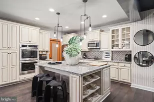 2812 Trotter Park Ln, Lanham, MD 20706 - Photo 18