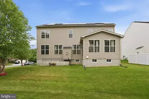 2812 Trotter Park Ln, Lanham, MD 20706 - Photo 34