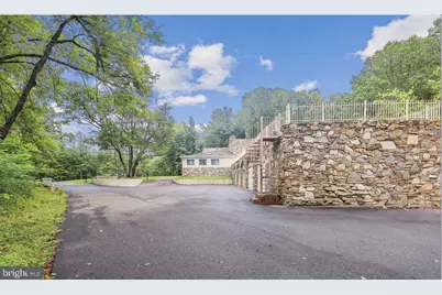 11701 Locust Dale Court, Bowie, MD 20721 - Photo 2