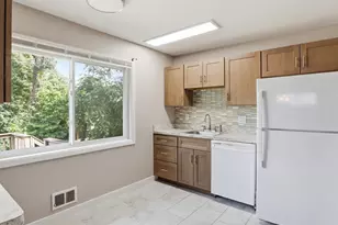 7602 Kipling Pkwy, District Heights, MD 20747 - Photo 4