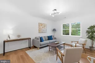 9716 Franklin Ave, Lanham, MD 20706 - Photo 4