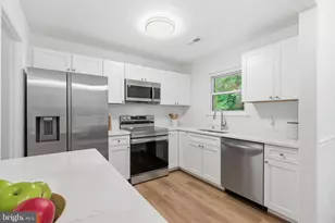 9716 Franklin Ave, Lanham, MD 20706 - Photo 2