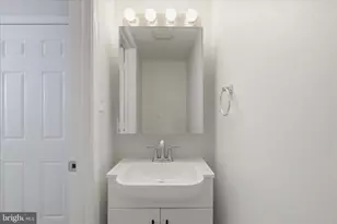 2517 Newglen Ave, District Heights, MD 20747 - Photo 10