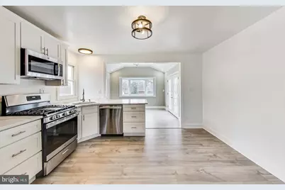5923 Berwyn Road, College Park, MD 20740 - Photo 8