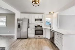 5923 Berwyn Rd, College Park, MD 20740 - Photo 2