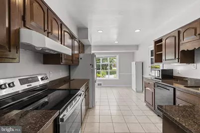 7524 Sweetbriar Drive, College Park, MD 20740 - Photo 10