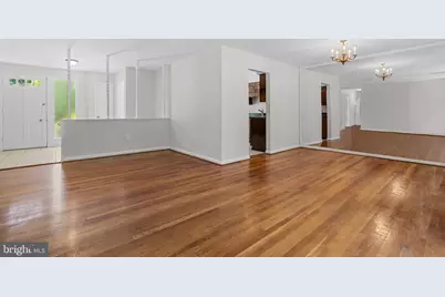 7524 Sweetbriar Drive, College Park, MD 20740 - Photo 8