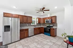 5900 Westbrook Terrace, Hyattsville, MD 20784 - Photo 8
