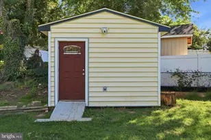 5900 Westbrook Terrace, Hyattsville, MD 20784 - Photo 32