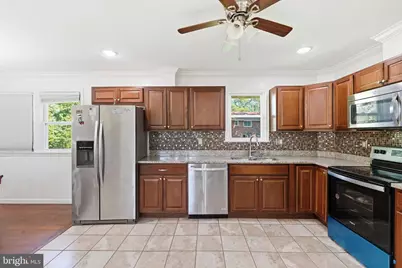5900 Westbrook Terrace, Hyattsville, MD 20784 - Photo 10