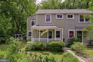 19 Hillside Rd, Greenbelt, MD 20770 - Photo 2