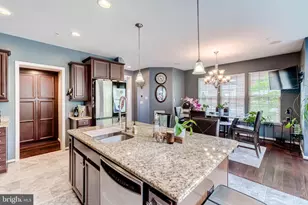 510 Overlook Park Dr, Oxon Hill, MD 20745 - Photo 30