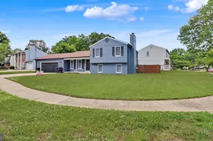11112 Fruitwood Dr, Bowie, MD 20720 - Photo 2
