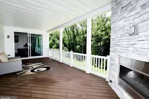15921 Hyde Pk Pl, Bowie, MD 20716 - Photo 38