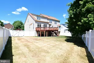 4502 Rockdale Ln, Upper Marlboro, MD 20772 - Photo 4