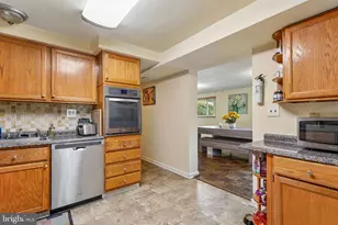 7301 Sheffield Dr, Temple Hills, MD 20748 - Photo 8