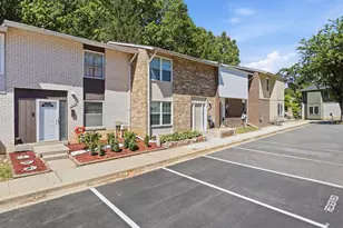 10169 Campus Way S, Upper Marlboro, MD 20774 - Photo 6