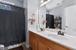 14271 Hampshire Hall Ct, Upper Marlboro, MD 20772 - Photo 4