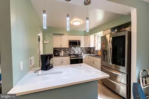 6911 Groveton Dr, Clinton, MD 20735 - Photo 6