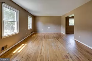 6802 Robinia Rd, Temple Hills, MD 20748 - Photo 2