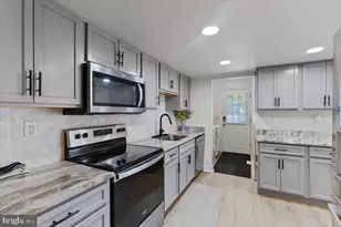 12909 Marquette Ln, Bowie, MD 20715 - Photo 8