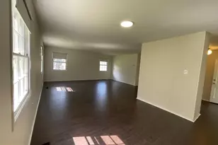 15713 Pointer Ridge Dr, Bowie, MD 20716 - Photo 4