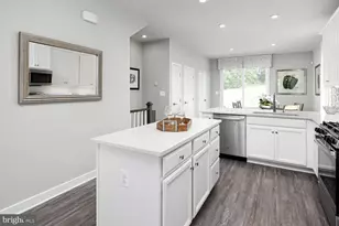 8212 Goldstone Ct, Hyattsville, MD 20785 - Photo 2