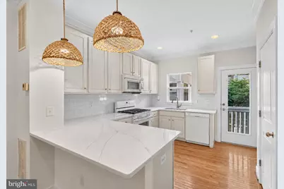4548 Longfellow Street, Hyattsville, MD 20781 - Photo 2