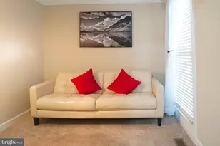 15407 Jennings Ln, Bowie, MD 20721 - Photo 2