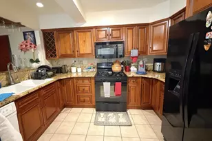 2420 Hannon St, Hyattsville, MD 20783 - Photo 10