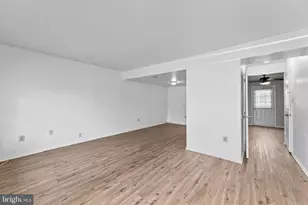 7032 Marbury Ct, District Heights, MD 20747 - Photo 4