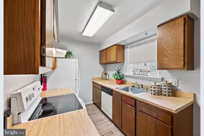 7032 Marbury Court, District Heights, MD 20747 - Photo 10