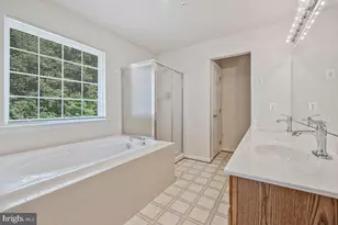 7400 Georgian Dr, Upper Marlboro, MD 20772 - Photo 32