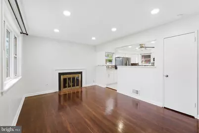 6922 Emerson Street, Hyattsville, MD 20784 - Photo 4