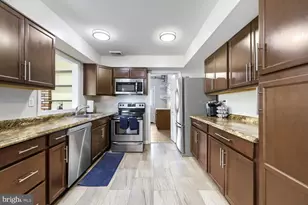 13459 Overbrook Ln, Bowie, MD 20715 - Photo 4