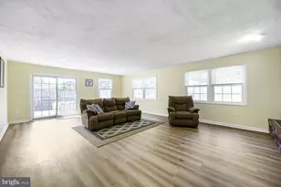 13459 Overbrook Ln, Bowie, MD 20715 - Photo 14