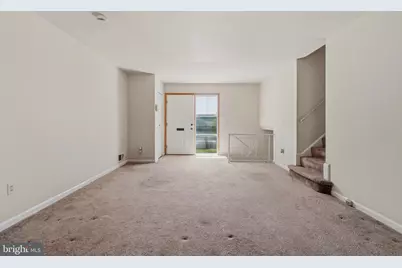 7201 Cloverdale Drive, Oxon Hill, MD 20745 - Photo 2