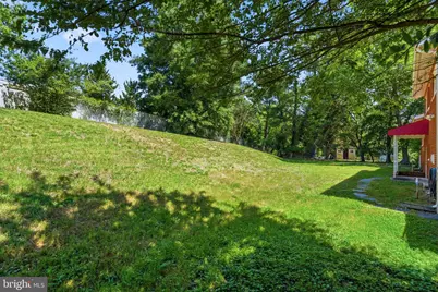 7201 Cloverdale Drive, Oxon Hill, MD 20745 - Photo 10