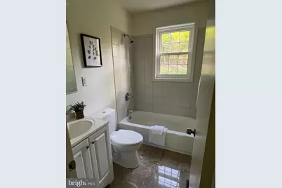 2805 Hillcrest Parkway, Temple Hills, MD 20748 - Photo 12